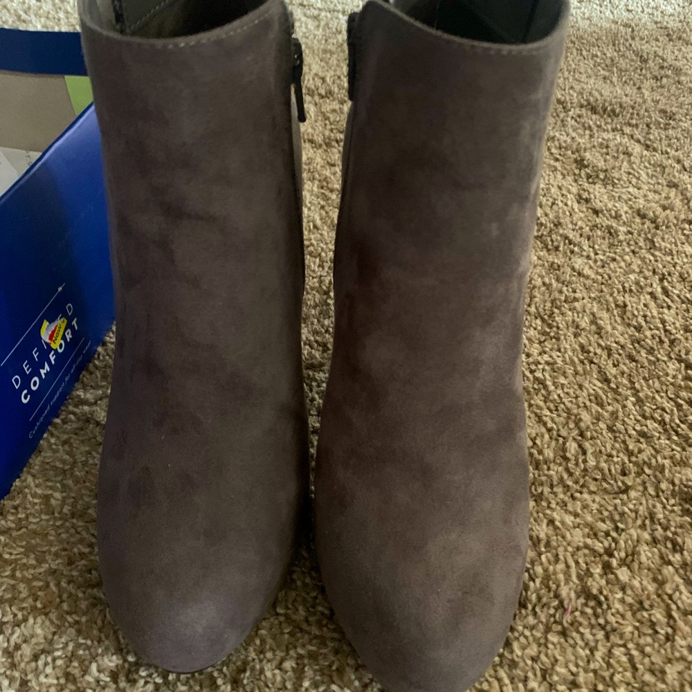 Brand new Apt9 ankle boot